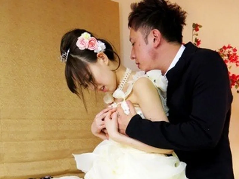 Cô dâu bị cấp trên làm nhục trong đêm trước ngày cưới